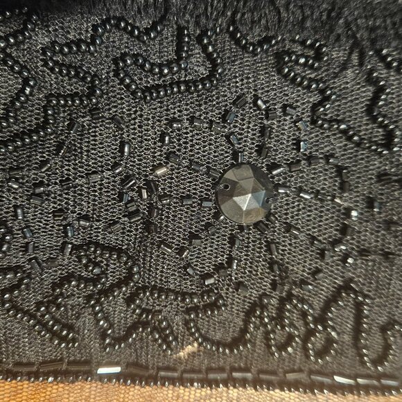 Elegant vintage Elie Tahari wool skirt with beaded embroidery (see sizing below) - Picture 3 of 16